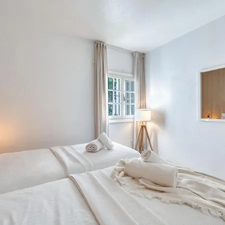 Appartement Modern 3 Bdrm With Sea Views & Pool Newly Renovated Marbella