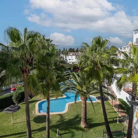 Modern 3 Bdrm With Sea Views & Pool Newly Renovated