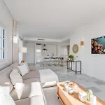 Modern 3 Bdrm With Sea Views & Pool Newly Renovated Appartamento Marbella