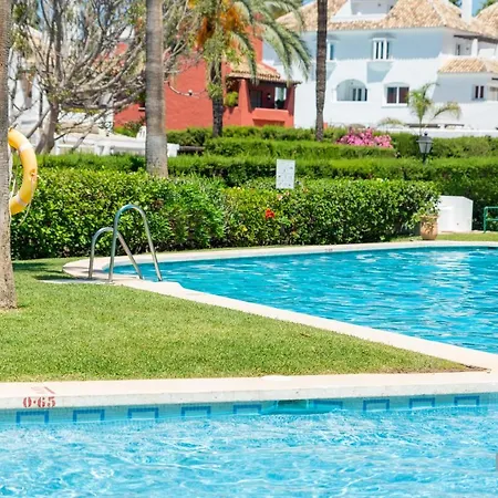 Modern 3 Bdrm With Sea Views & Pool Newly Renovated