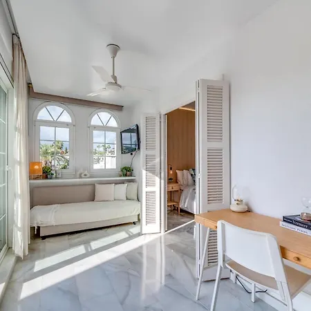 Modern 3 Bdrm With Sea Views & Pool Newly Renovated * 마르베야