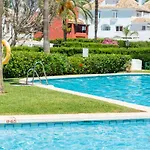 Modern 3 Bdrm With Sea Views & Pool Newly Renovated