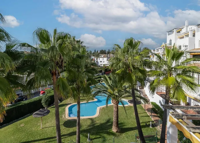 Modern 3 Bdrm With Sea Views & Pool Newly Renovated