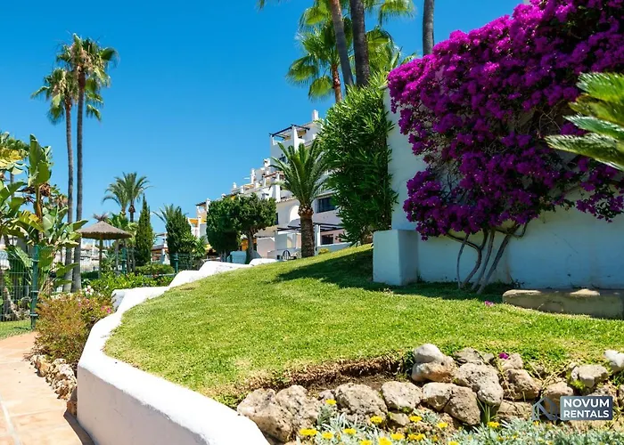 Appartamento Modern 3 Bdrm With Sea Views & Pool Newly Renovated *