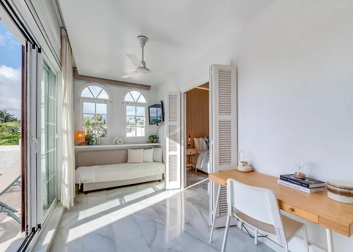 Modern 3 Bdrm With Sea Views & Pool Newly Renovated * Marbella